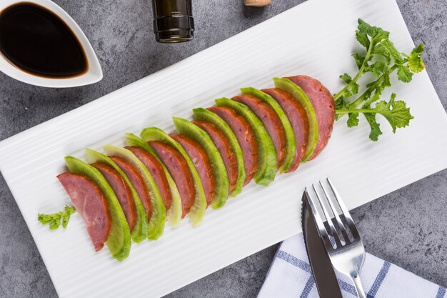 Rodajas de carne con verdura