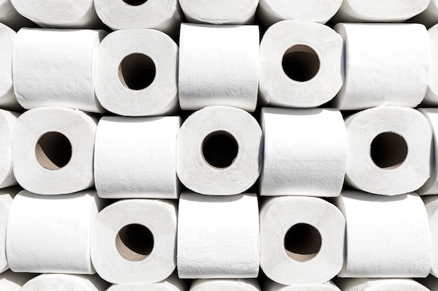 Rollos de papel higiénico alineados
