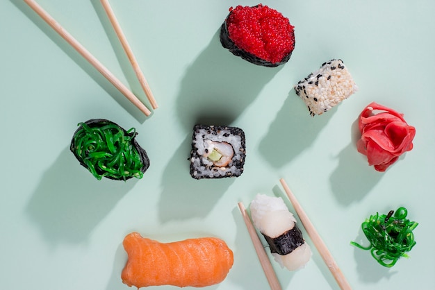 Rollos de sushi para evento de día de sushi