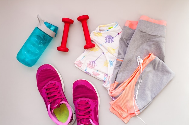 Foto gratuita running gym kit kit de gimnasia