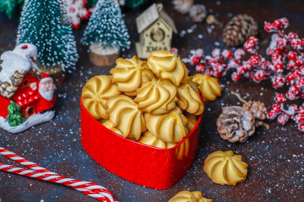 Sabrosas galletas navideñas caseras.