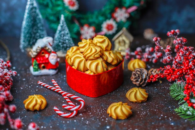 Sabrosas galletas navideñas caseras.