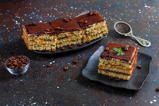 Sabroso pastel de tiramisú casero.