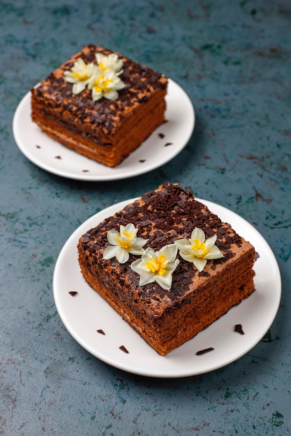 Sabrosos pasteles caseros de trufa de chocolate con café