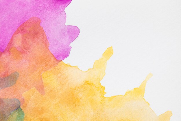 Salpicaduras de colores abstractos con fondo de espacio de copia