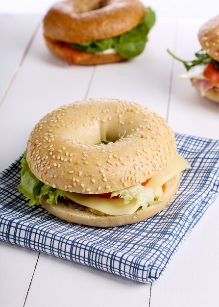 Sándwich de bagel