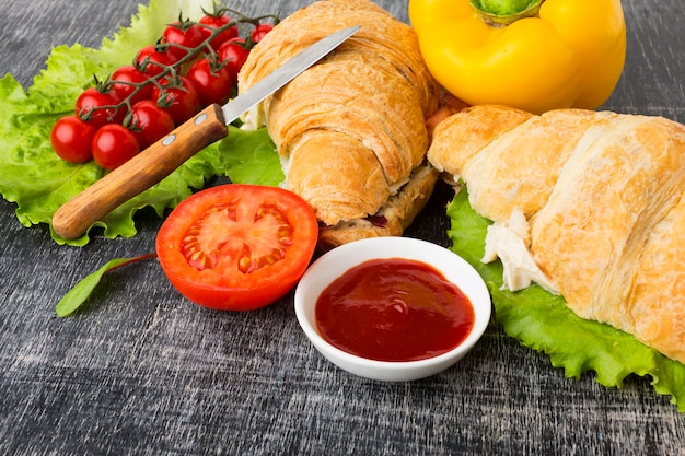 Foto gratuita sandwiches caseros gourmet de cerca