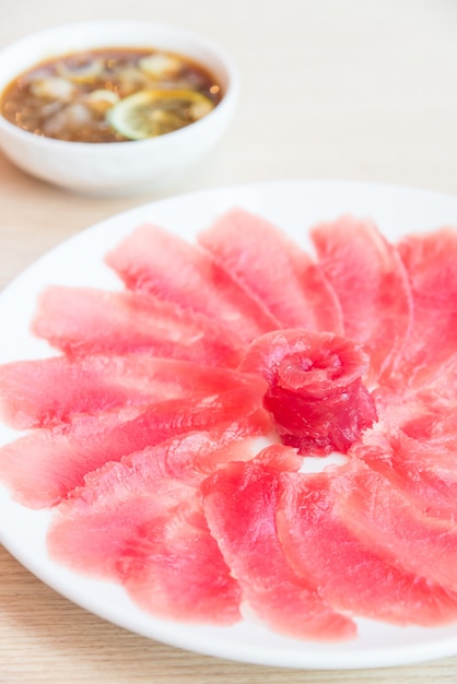 sashimi japonés asiático salsa chamuscó