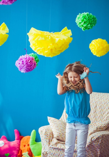 Foto gratuita sillón de fondo foco inocencia dulce