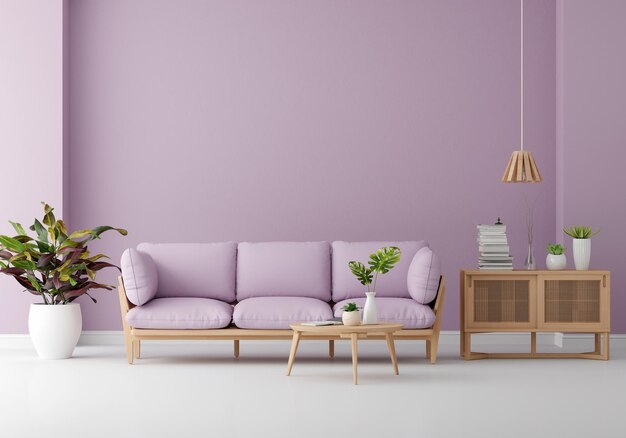 Sofá en salón morado con espacio para copiar