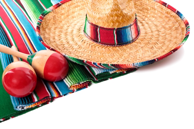 Sombrero y maracas mexicanas