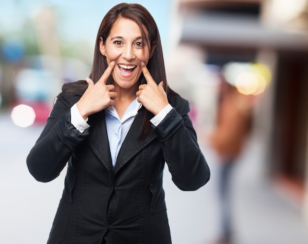 sonriente mujer de negocios fresco