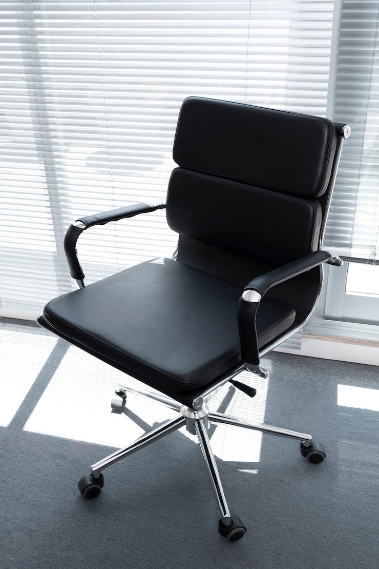 Photo Gratis still life of office chair indoors