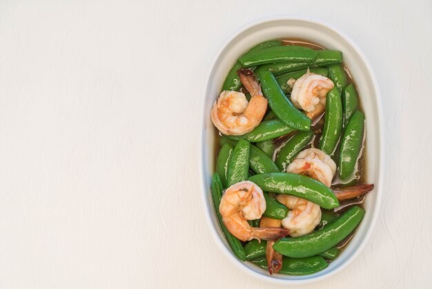 Stir Fry Snow Peas con gambas