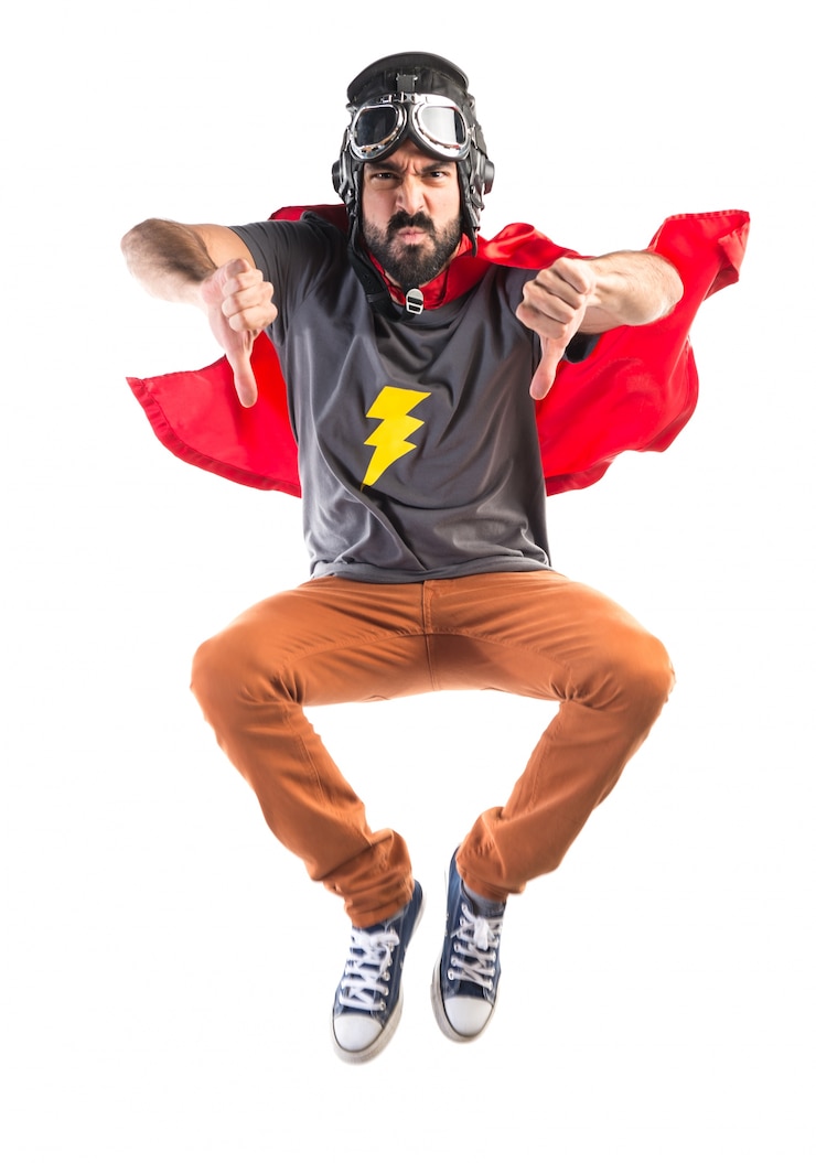 Foto gratuito superhéroe haciendo mala señal