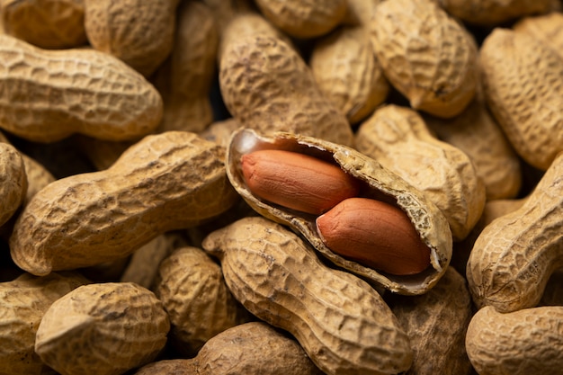 Surtido de cacahuetes con cáscara