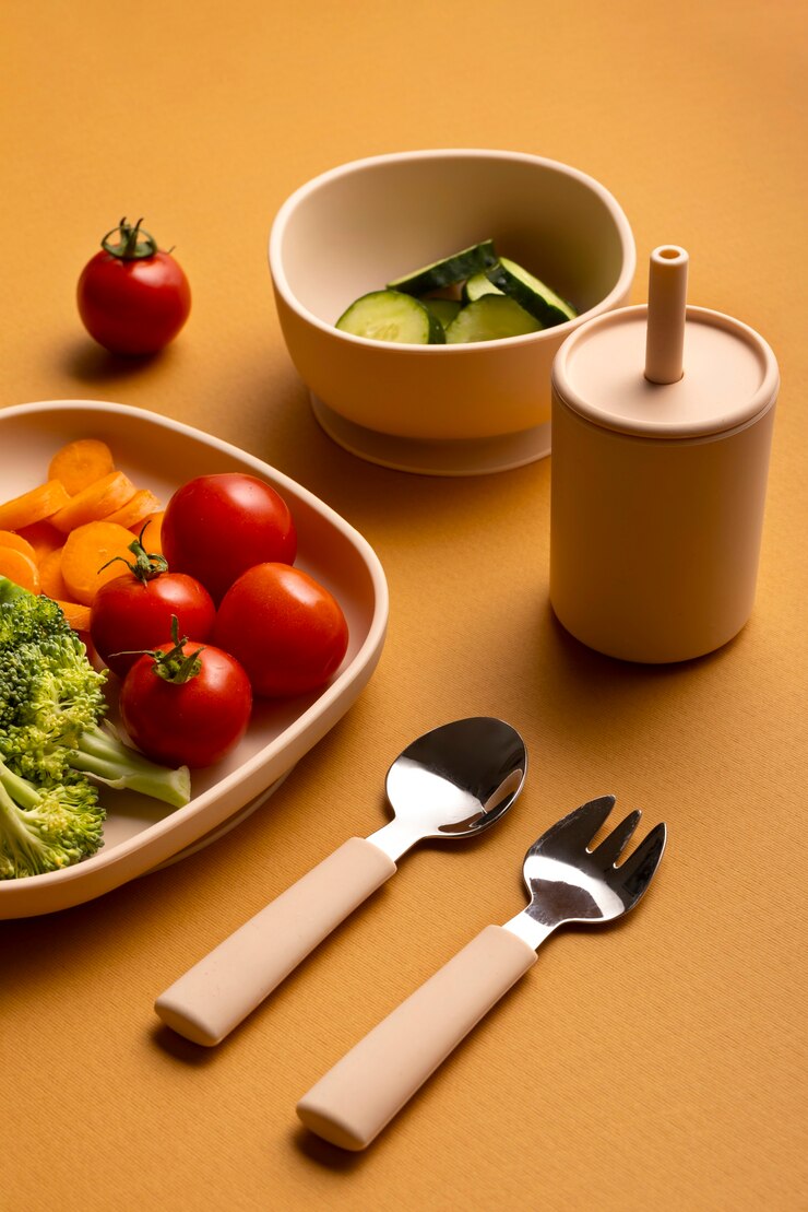 Foto gratuito surtido de comida saludable para niños