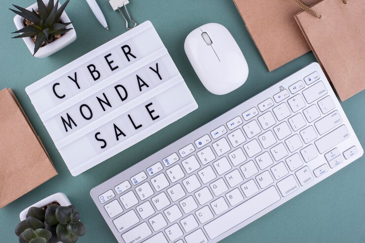 Foto gratuito surtido de cyber monday de vista superior
