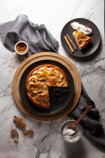 Surtido de deliciosa tarta de manzana