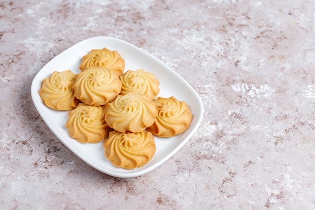 Surtido de deliciosas galletas frescas.