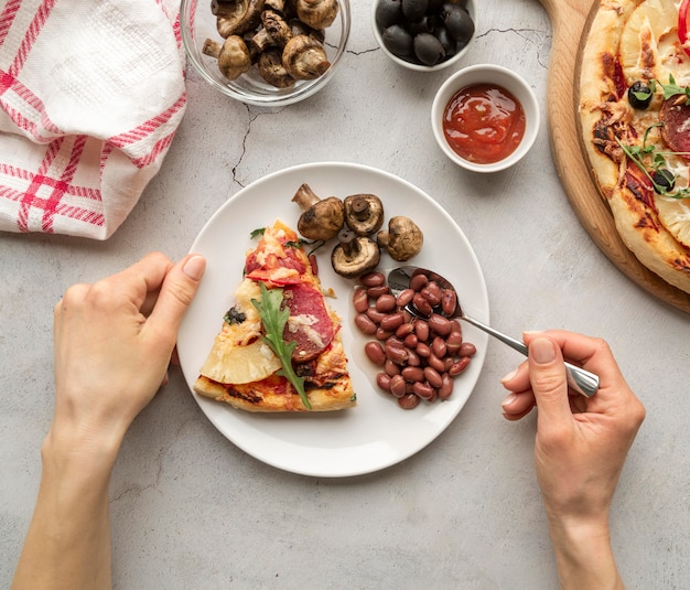 Surtido de deliciosas pizzas tradicionales