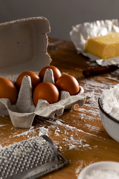 Foto gratuita surtido de delicioso pan de queso