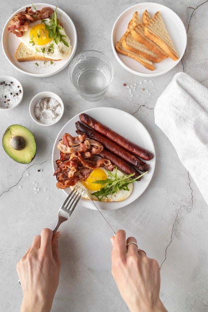 Foto gratuita surtido de deliciosos desayunos