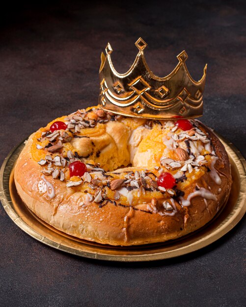 Surtido de deliciosos pasteles del día de la epifanía