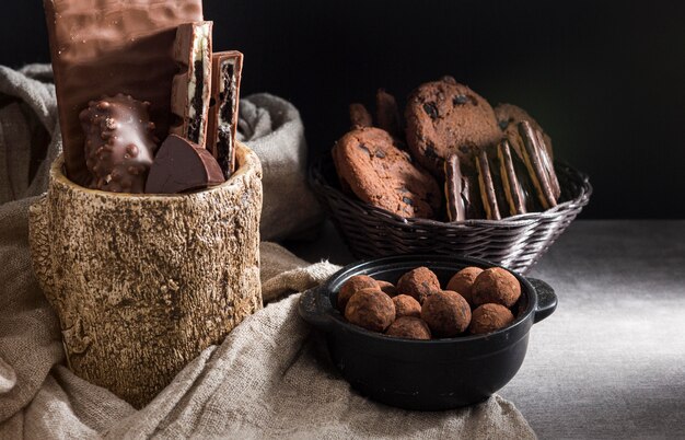 Surtido de dulces de chocolate.