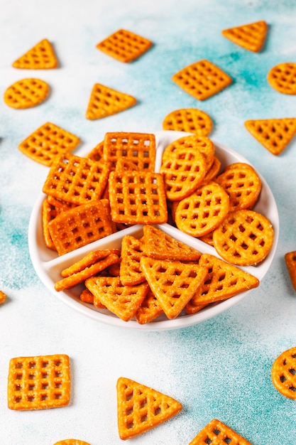 Surtido de galletas saladas.