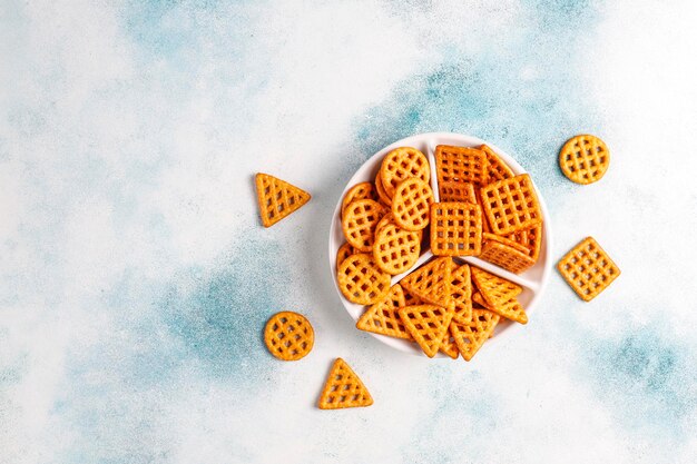 Surtido de galletas saladas.