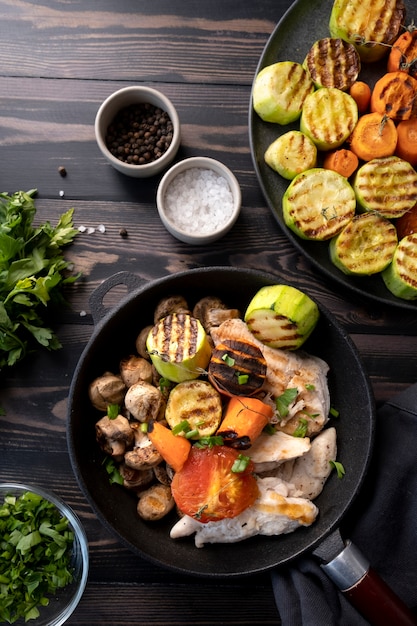 Surtido de mezcla de verduras a la parrilla