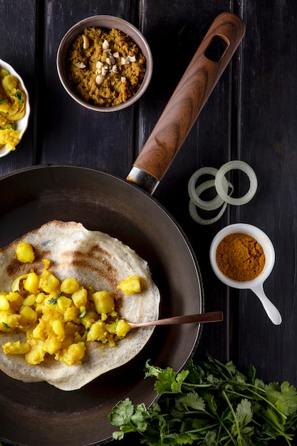 Foto gratuita surtido nutritivo de dosa india