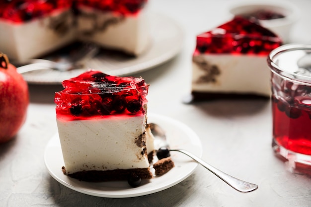 Surtido de pastel de gelatina con sabor a fruta