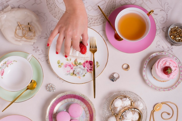 Surtido sofisticado para la fiesta del té