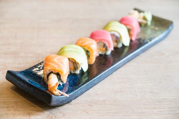 Foto gratuita sushi