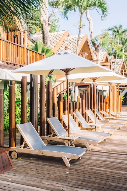 Tailandia natación piscina relaje la naturaleza