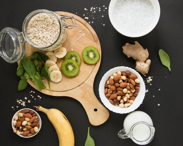 Tarro plano de avena con mezcla de nueces