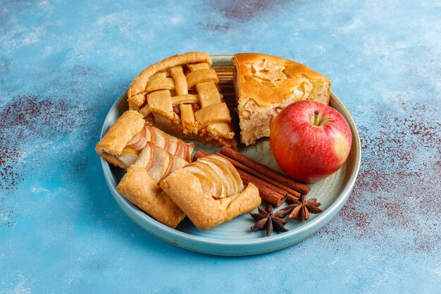 Tarta de manzana casera, tarta y galette.