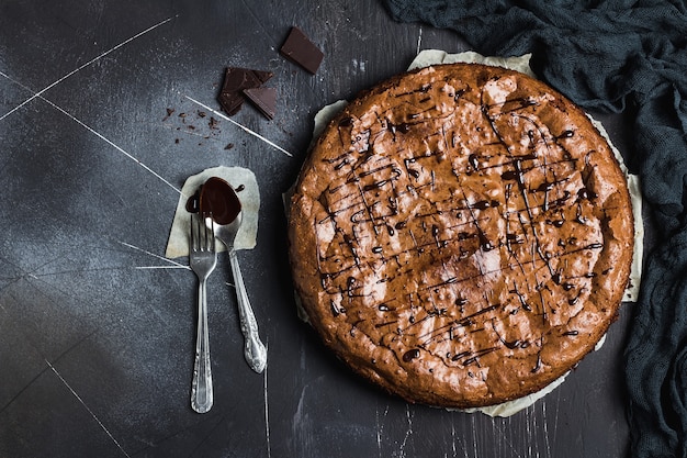 Tarta de pastel de brownie de chocolate, pasteles caseros, cocina dulce.