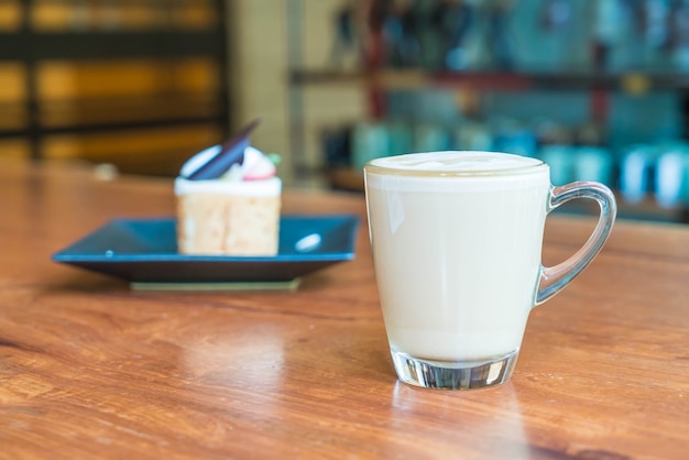 Foto gratuita taza de café caliente del latte