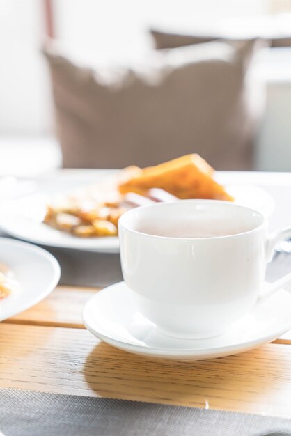 una taza de café para el desayuno