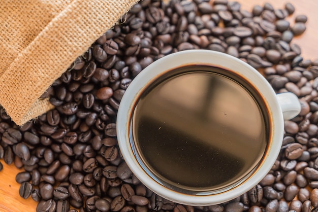 Taza de café negro