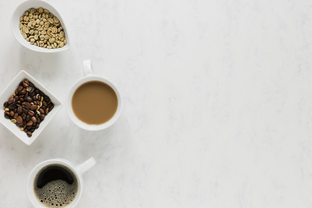 Tazas de café con espacio de copia