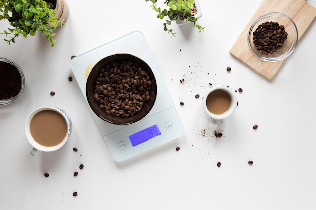 Tazas de café en la mesa