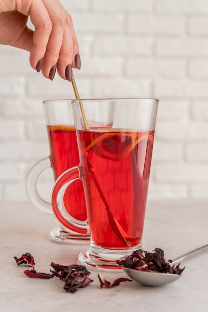 Té saludable con hierbas