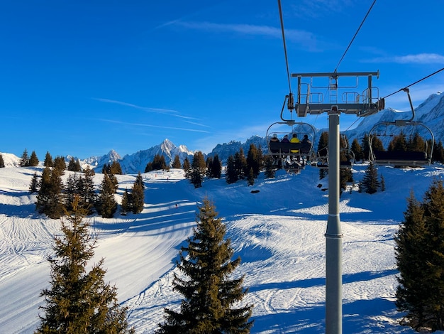 Telesilla en la montaña francesa, Europa