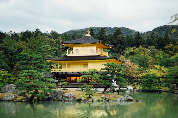 Foto gratuita templo ginkakuji en kyoto