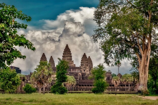 Templo histórico de Angkor Wat en Siem Reap, Camboya