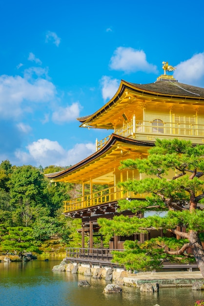 Foto gratuita templo kinkakuji 